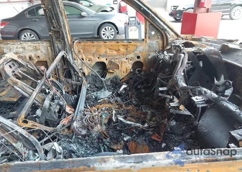 2017 Cadillac Escalade Luxury z USA, uszkodzony, nr VIN 1GYS4BKJ1HR329418